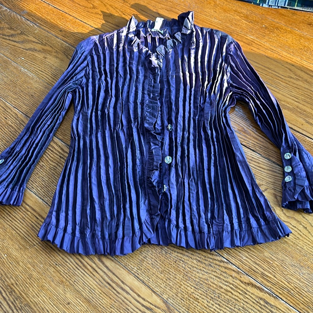 Agora purple pleated blouse. Missing one button. Size Large.